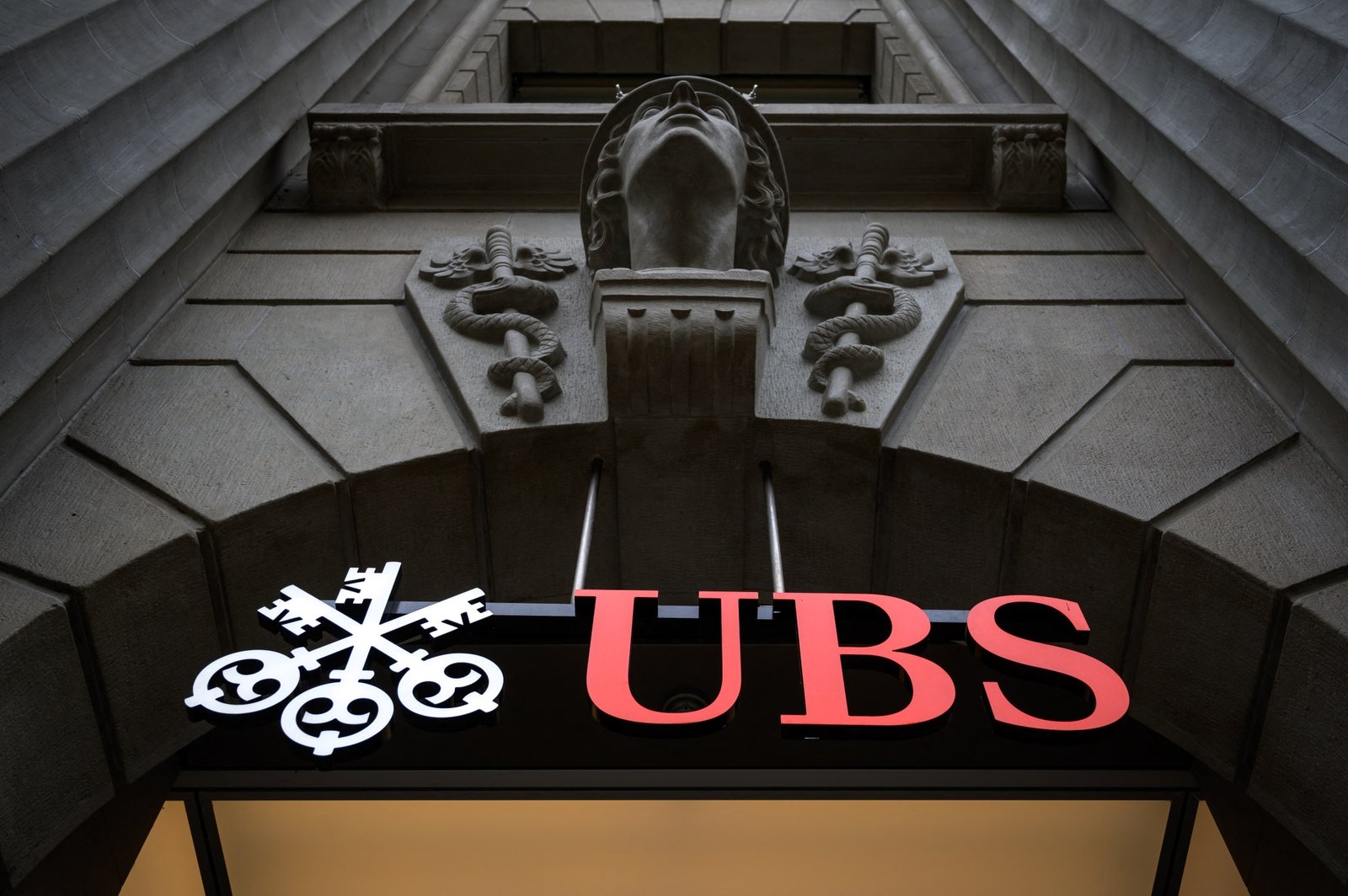 UBS Expands Blockchain